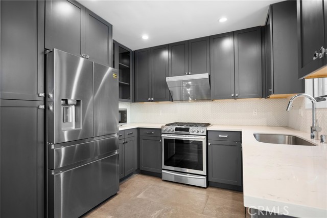 Detail Gallery Image 13 of 39 For 125 Hurlbut St #108,  Pasadena,  CA 91105 - 2 Beds | 2 Baths