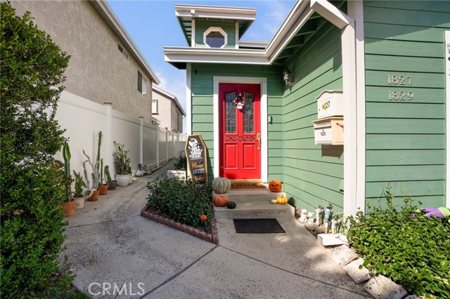 1827 Gramercy Avenue photo 3