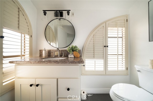 400 S Flower Street, Orange CA: https://media.crmls.org/medias/7c2265ee-3a3c-486a-a50b-c2a8a370e700.jpg