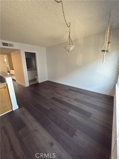 22038 Vanowen Street, Woodland Hills CA: https://media.crmls.org/medias/7c228683-e643-45a2-9862-253feaa8bb4a.jpg