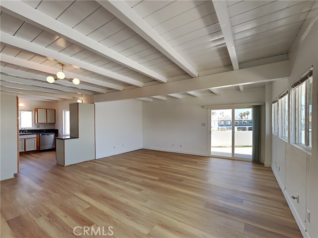 Detail Gallery Image 2 of 18 For 218 Cahuenga #2,  Oxnard,  CA 93035 - 2 Beds | 1 Baths