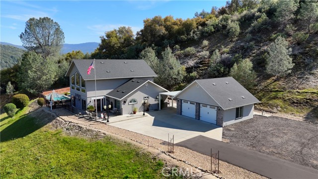 Detail Gallery Image 34 of 66 For 42038 Empty Creek, Oakhurst,  CA 93644 - 3 Beds | 2 Baths