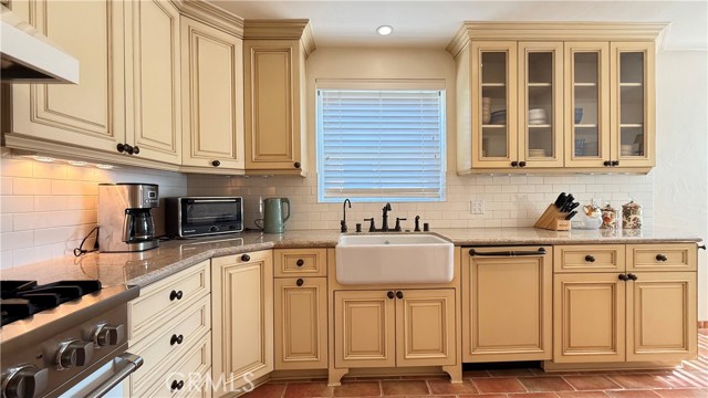 Detail Gallery Image 12 of 28 For 420 N Campbell Ave, Alhambra,  CA 91801 - 3 Beds | 1/1 Baths