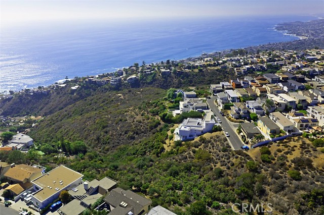 Detail Gallery Image 14 of 21 For 749 Marlin Drive Ave, Laguna Beach,  CA 92651 - – Beds | – Baths