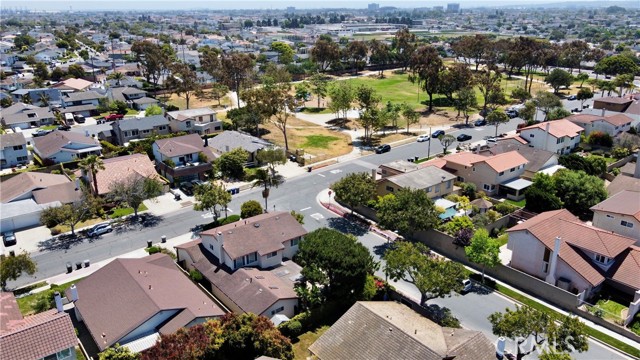 19924 Mildred Avenue, Torrance CA: https://media.crmls.org/medias/7c249be3-d799-419a-aca9-5bc003d1655d.jpg