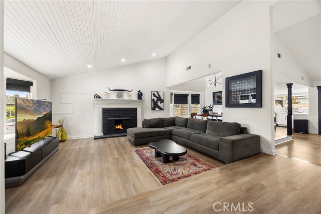 Detail Gallery Image 6 of 38 For 25311 Pike Rd, Laguna Hills,  CA 92653 - 4 Beds | 3/1 Baths