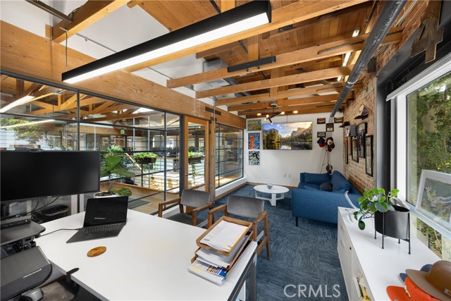 Image 31 of 47 For 425 4th Street E