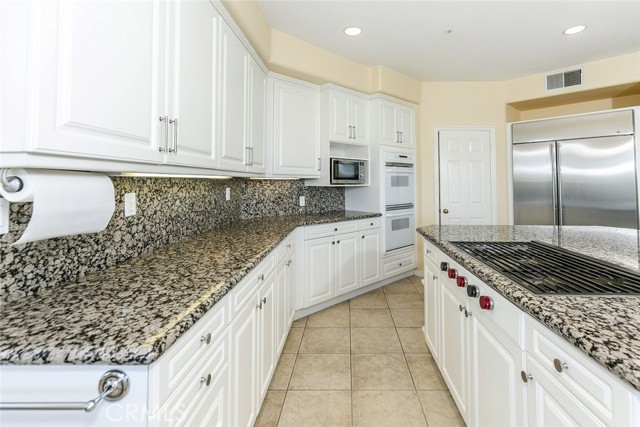 24736 Wooded Vista, West Hills CA: https://media.crmls.org/medias/7c264816-8a88-460f-877b-bb807ccf2445.jpg