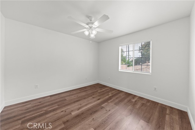 5166 McCallum Avenue, South Gate CA: https://media.crmls.org/medias/7c2662e9-8b0e-42d3-9df8-7c63a6fc456b.jpg