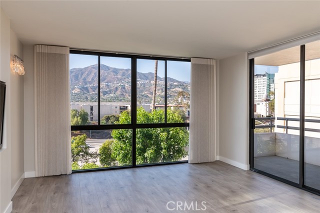 Detail Gallery Image 9 of 57 For 343 Pioneer Dr #504,  Glendale,  CA 91203 - 3 Beds | 2 Baths