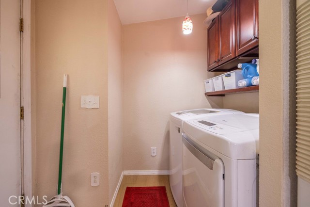 109 Wabash Lane, Sugarloaf CA: https://media.crmls.org/medias/7c26a007-b827-4841-9992-e03e2d49ef77.jpg