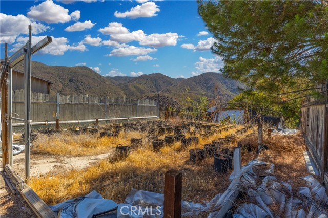 45479 Sheeps Foot Road, Aguanga CA: https://media.crmls.org/medias/7c272f69-e83f-4e92-83aa-5fb5acd1355f.jpg
