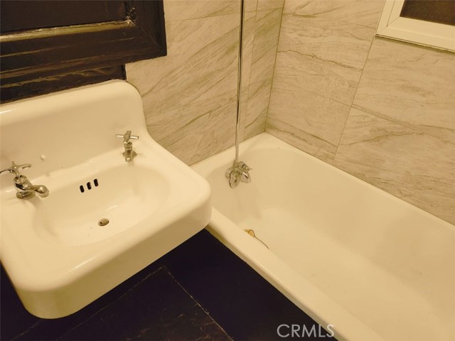 Detail Gallery Image 8 of 9 For 617 Coronado Ter #21,  Los Angeles,  CA 90026 - 1 Beds | 1 Baths