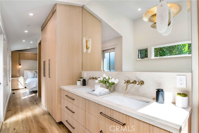 Detail Gallery Image 18 of 42 For 31831 Sunset Ave, Laguna Beach,  CA 92651 - 3 Beds | 3/2 Baths