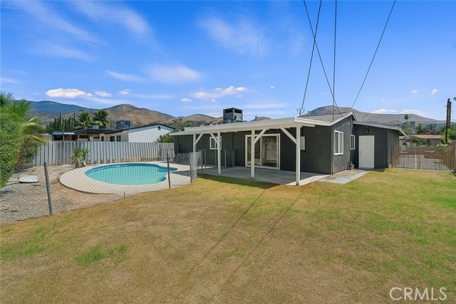 5422 Newbury Avenue, San Bernardino CA: https://media.crmls.org/medias/7c290bce-8d95-4ea6-b56d-771da70aa084.jpg