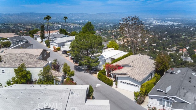 1130 Mohawk, Topanga CA: https://media.crmls.org/medias/7c2962a9-3936-4b82-a2fe-75d7d211bcdf.jpg
