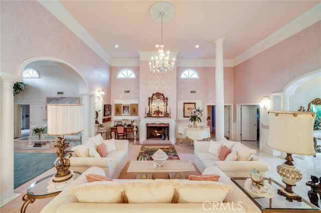 Detail Gallery Image 4 of 23 For 25731 Dillon Rd, Laguna Hills,  CA 92653 - 5 Beds | 4/1 Baths