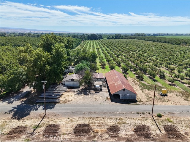 24365 Oklahoma Avenue, Red Bluff CA: https://media.crmls.org/medias/7c2ab550-13e5-4429-ae12-129a0da952bf.jpg