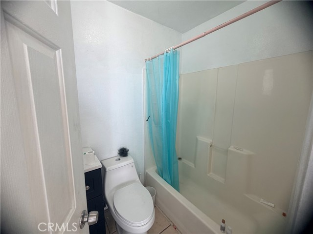 Detail Gallery Image 12 of 30 For 1318 E 100th St, Los Angeles,  CA 90002 - 3 Beds | 2 Baths