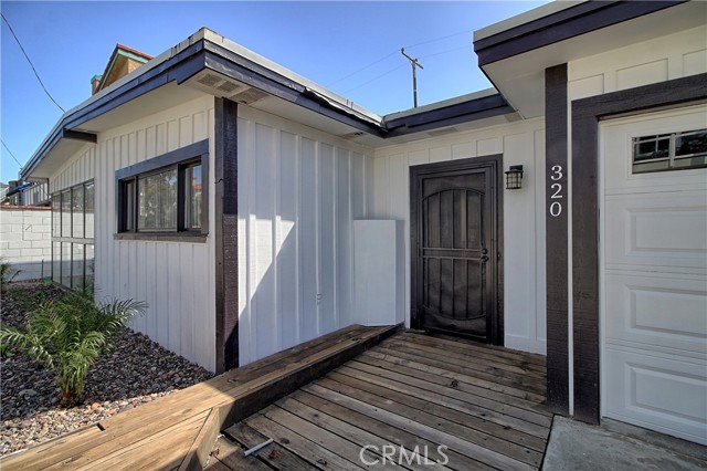 Detail Gallery Image 3 of 29 For 320 Sunset Dr, Oxnard,  CA 93035 - 2 Beds | 2 Baths