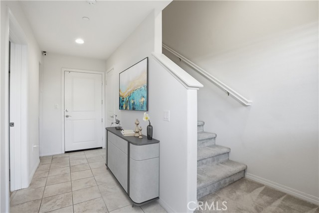 Detail Gallery Image 6 of 34 For 811 N Dalton Ave #105,  Azusa,  CA 91702 - 4 Beds | 3/1 Baths