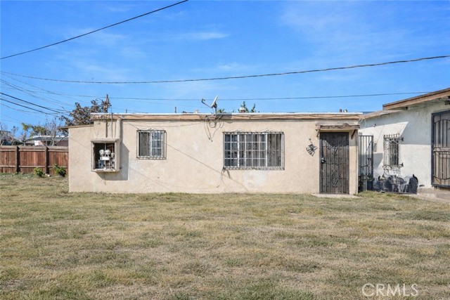 Detail Gallery Image 11 of 18 For 2104 E 113th, Los Angeles,  CA 90059 - – Beds | – Baths