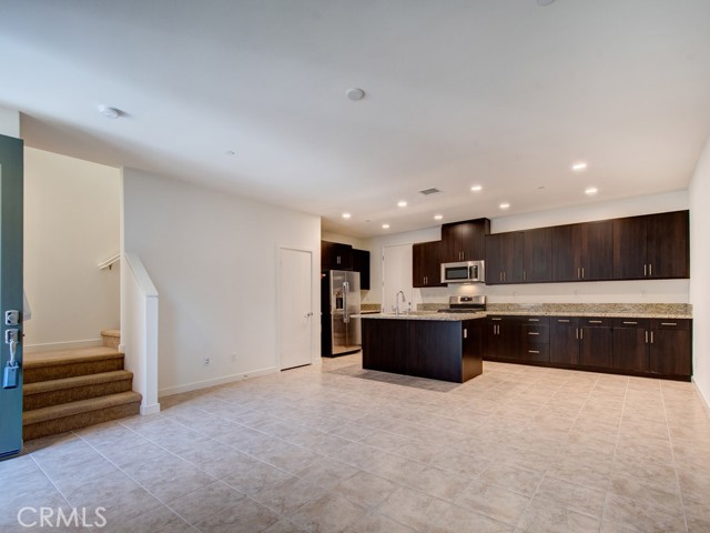 Detail Gallery Image 4 of 29 For 71 Savannah, Lake Forest,  CA 92630 - 3 Beds | 2/1 Baths