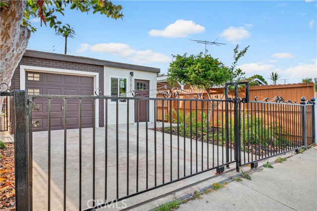 Detail Gallery Image 40 of 42 For 22429 Ibex, Hawaiian Gardens,  CA 90716 - 2 Beds | 1 Baths