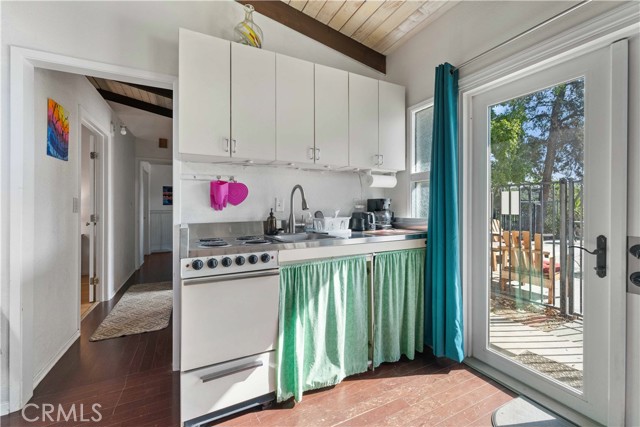 Detail Gallery Image 20 of 27 For 15720 Golden Star Ave, Riverside,  CA 92506 - 4 Beds | 3 Baths