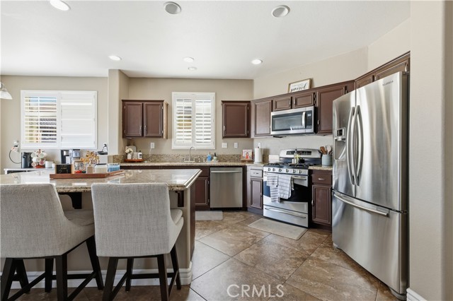 Detail Gallery Image 8 of 50 For 13385 Dunwood, Victorville,  CA 92392 - 4 Beds | 3 Baths