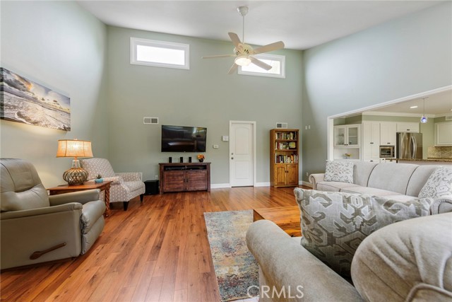 Detail Gallery Image 21 of 34 For 17152 Friml Ln, Huntington Beach,  CA 92649 - 3 Beds | 2 Baths