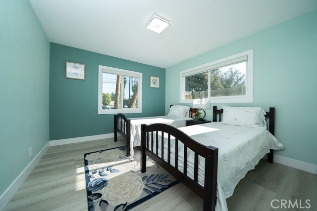 Detail Gallery Image 9 of 21 For 1405 W Saint Gertrude Pl, Santa Ana,  CA 92704 - 3 Beds | 2/1 Baths