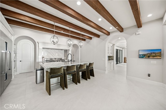 24 Scenic Bluff, Newport Coast CA: https://media.crmls.org/medias/7c2ecdc8-d3f5-4183-989b-457e3d009f53.jpg