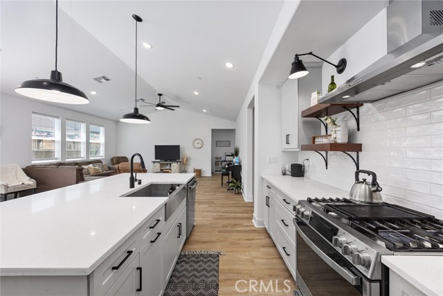 Detail Gallery Image 12 of 58 For 212 Artina Ct, Tehachapi,  CA 93561 - 4 Beds | 2 Baths