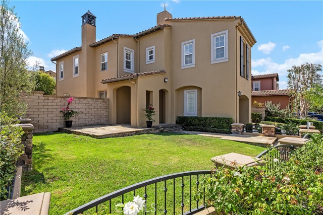 Detail Gallery Image 2 of 74 For 102 Lattice, Irvine,  CA 92603 - 4 Beds | 2/1 Baths