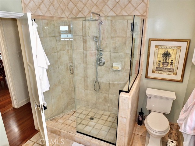 833 Terraine Avenue, Long Beach CA: https://media.crmls.org/medias/7c305d63-87d6-4629-af84-8e0c8657d0fe.jpg