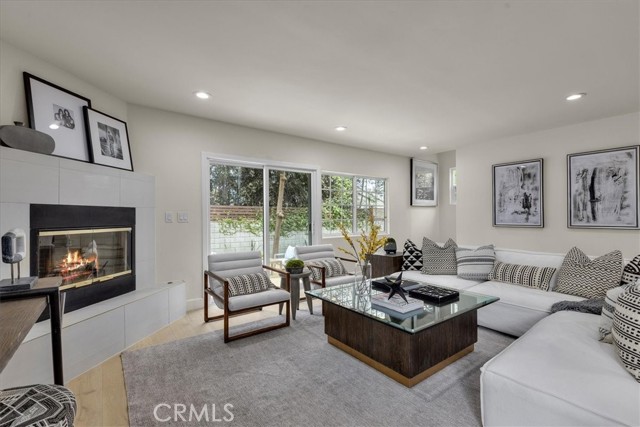 11927 Beatrice Street, Culver City CA: https://media.crmls.org/medias/7c309597-8126-4c9f-a120-532c9fcac075.jpg