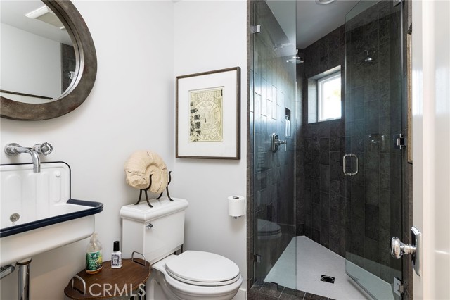 Detail Gallery Image 32 of 52 For 428 7th, Huntington Beach,  CA 92648 - 3 Beds | 3/1 Baths