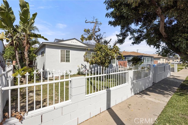 Detail Gallery Image 4 of 26 For 8049 Coral Bell, Buena Park,  CA 90620 - 4 Beds | 3 Baths