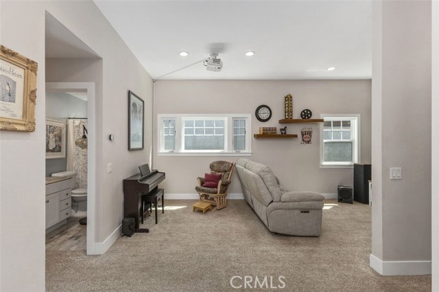 1405 Lakeside Lane, Huntington Beach CA: https://media.crmls.org/medias/7c31a728-b18a-4d89-ad47-35ea01f2071b.jpg