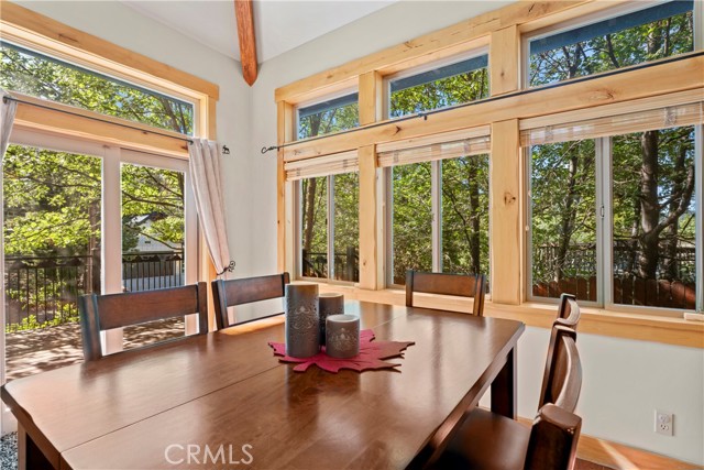 Detail Gallery Image 16 of 38 For 1034 Teakwood, Lake Arrowhead,  CA 92352 - 4 Beds | 3 Baths