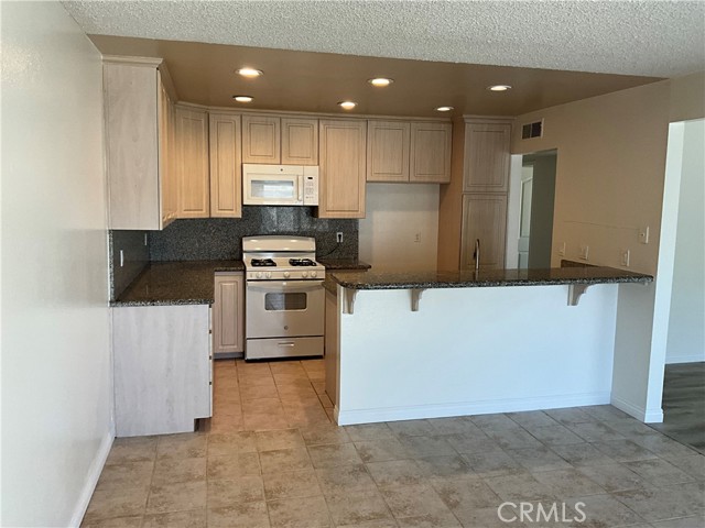 12304 Sandy Rock Street, Cerritos CA: https://media.crmls.org/medias/7c3225ff-e8fc-4e4e-a74f-f86eaa8f0ba6.jpg