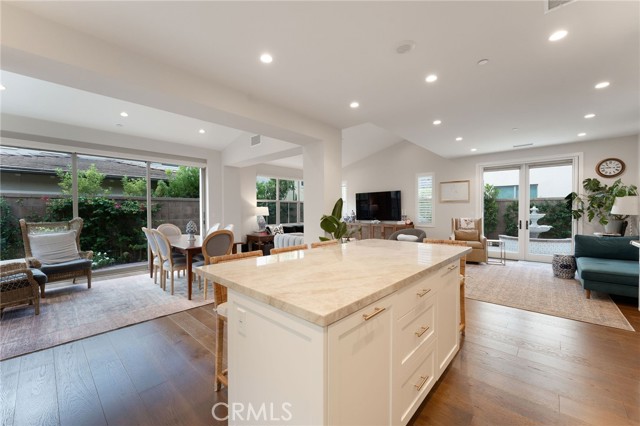 Detail Gallery Image 9 of 28 For 117 Reflection, Irvine,  CA 92620 - 4 Beds | 3/1 Baths