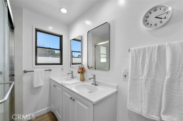 23002 Kathryn Avenue, Torrance CA: https://media.crmls.org/medias/7c33dac4-806c-4dfc-8768-c121b7f8afbe.jpg