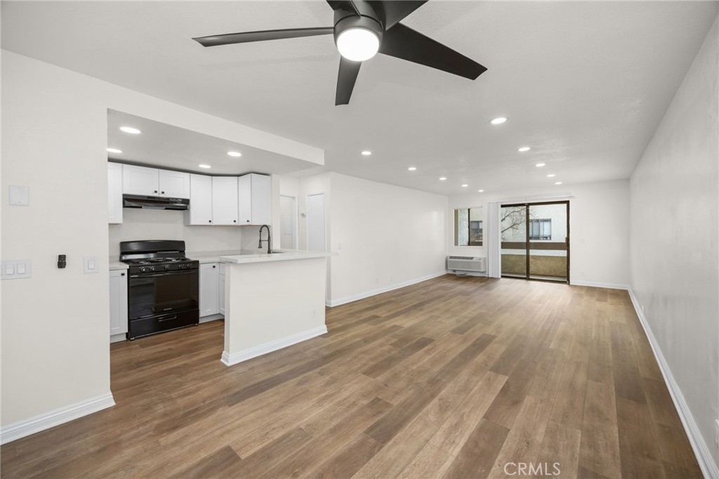 600 W 3rd Street #B205