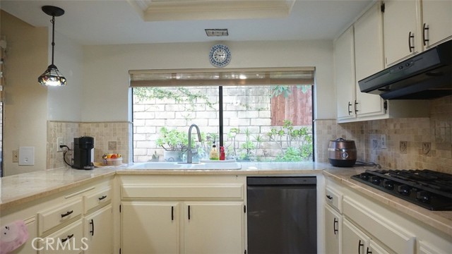 Detail Gallery Image 15 of 51 For 16220 Glencove, Hacienda Heights,  CA 91745 - 4 Beds | 3 Baths