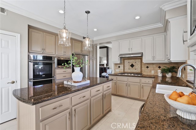 Detail Gallery Image 19 of 69 For 20876 Parkside, Lake Forest,  CA 92630 - 5 Beds | 3 Baths