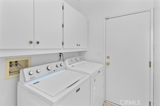 9523 Sunglow Ct., Rancho Cucamonga CA: https://media.crmls.org/medias/7c35f87e-2555-4f1d-abb7-9571345347d2.jpg