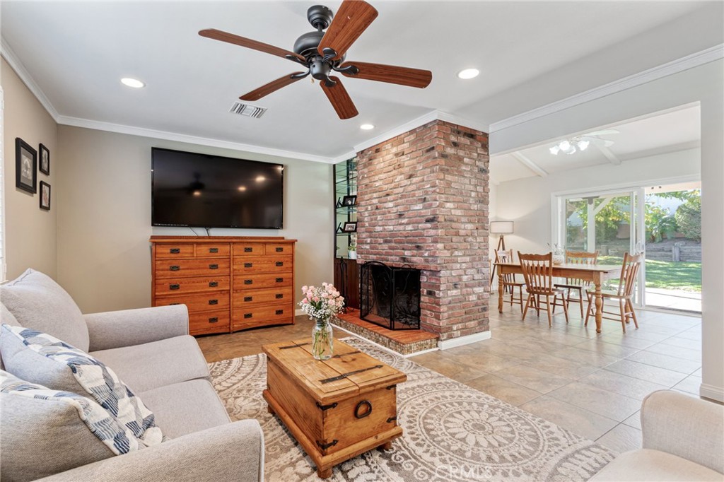 MLS #SR25271113 image #10