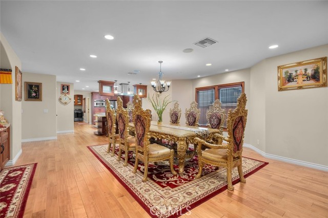 Detail Gallery Image 9 of 9 For 116 Termino Ave, Long Beach,  CA 90803 - 4 Beds | 4/1 Baths